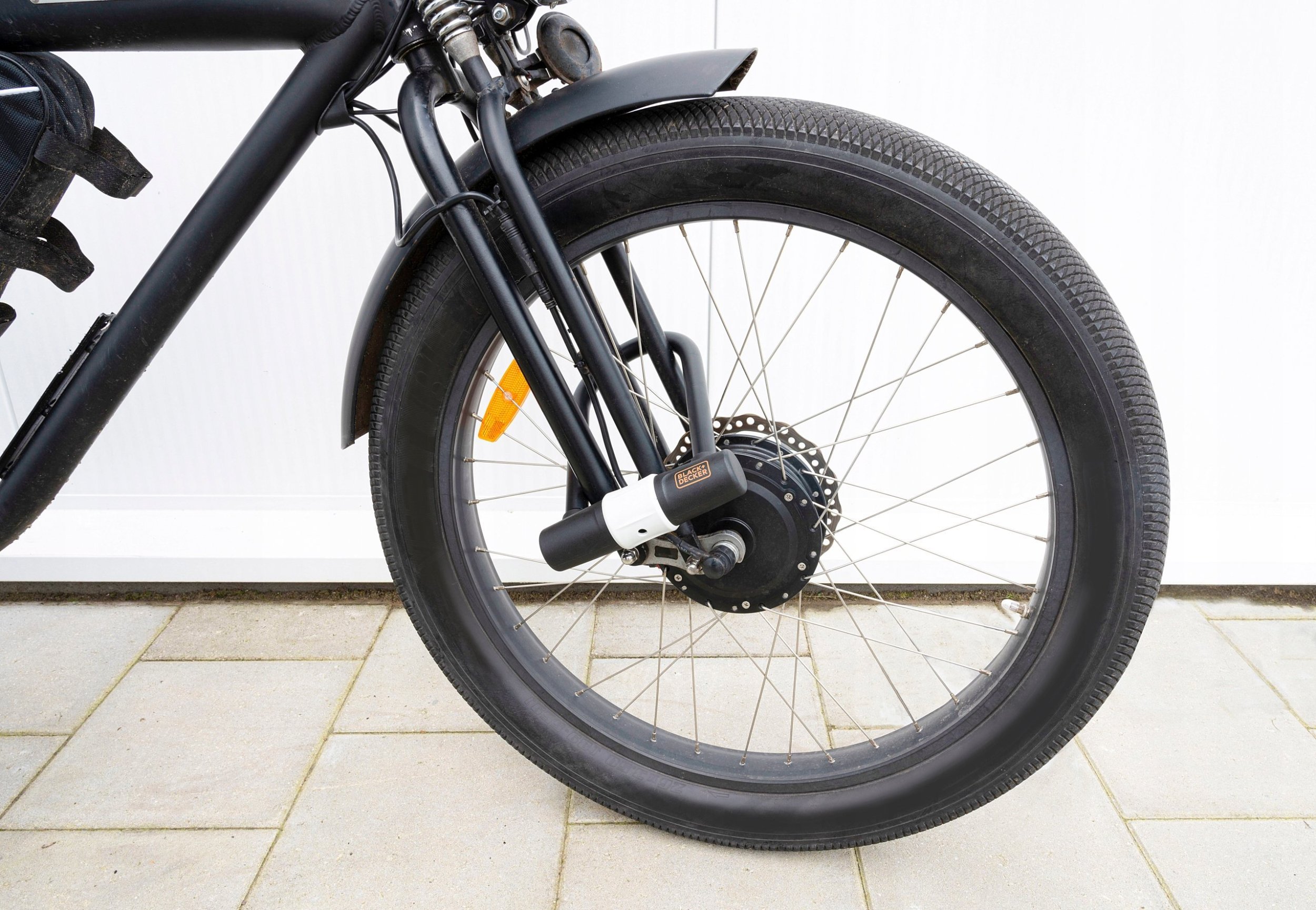 Black+Decker ZAPIĘCIĘCIE ROWEROWE U-LOCK 140X250mm BLACK+DECKER