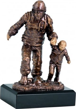 Victoria Sport Figurka odlewana - strażak RFST2020/BR