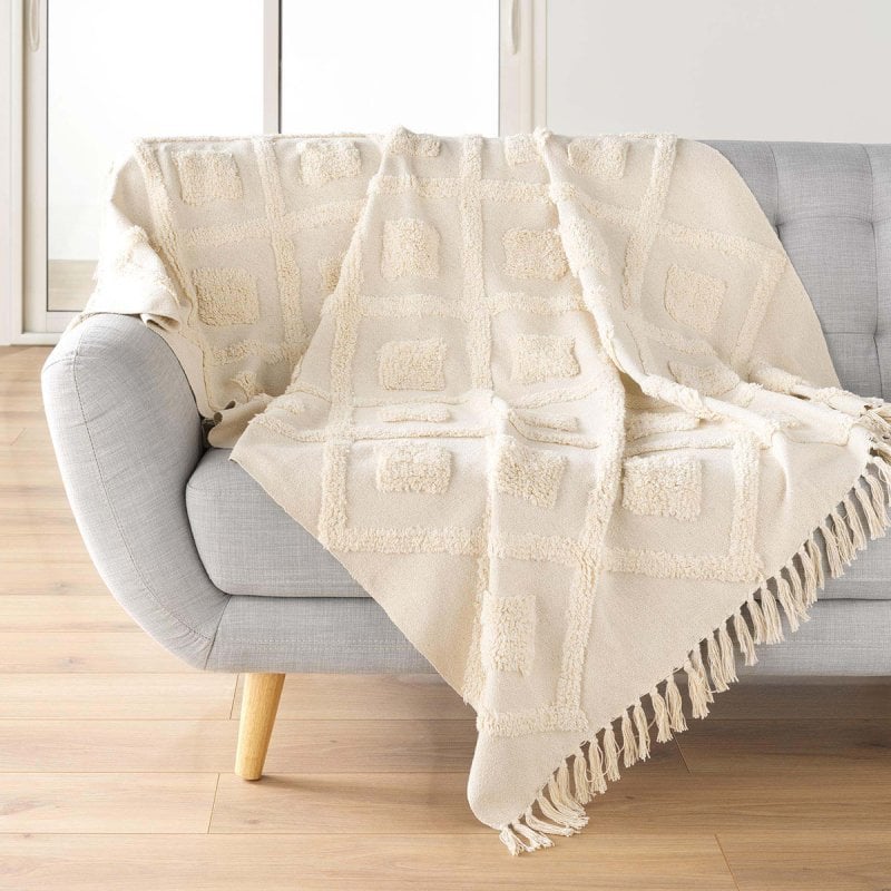 Tuftowana narzuta z frędzlami, 125 x 150 cm, INCA