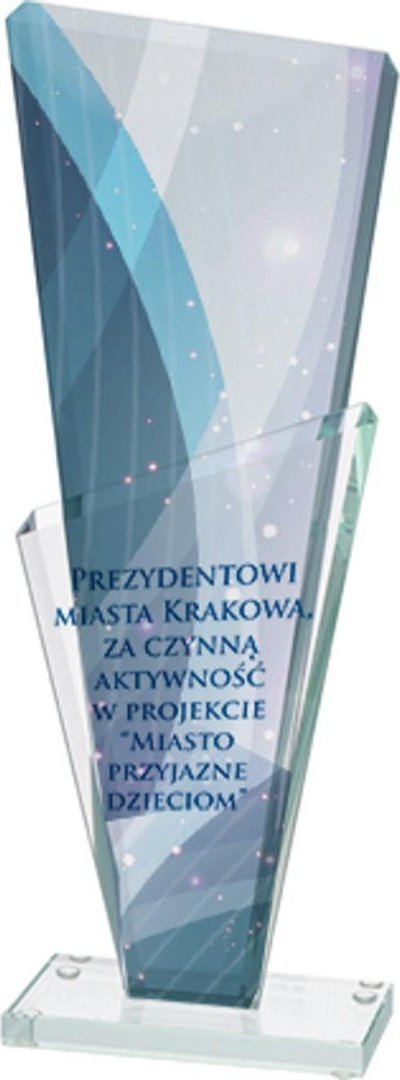Victoria Sport Trofeum szklane z nadrukiem kolorowym LuxorJet, grawerowaniem oraz wypełnieniem farbą