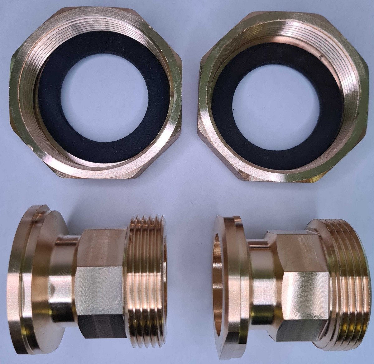 Zestaw redukcyjny przeznaczony do montażu grupy pompowej DN32 na rozdzielaczu grupy pompowej DN25 (DWZ)