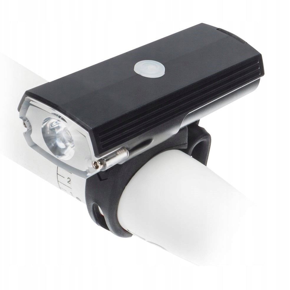 Lampka przednia BLACKBURN DAYBLAZER 550 FRONT USB-C, 550 lumenów czarna (NEW)