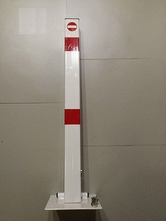 R-W SŁUPEK ŁAMANY NA KLUCZYK BLOKADA PARKINGOWA 72 cm.