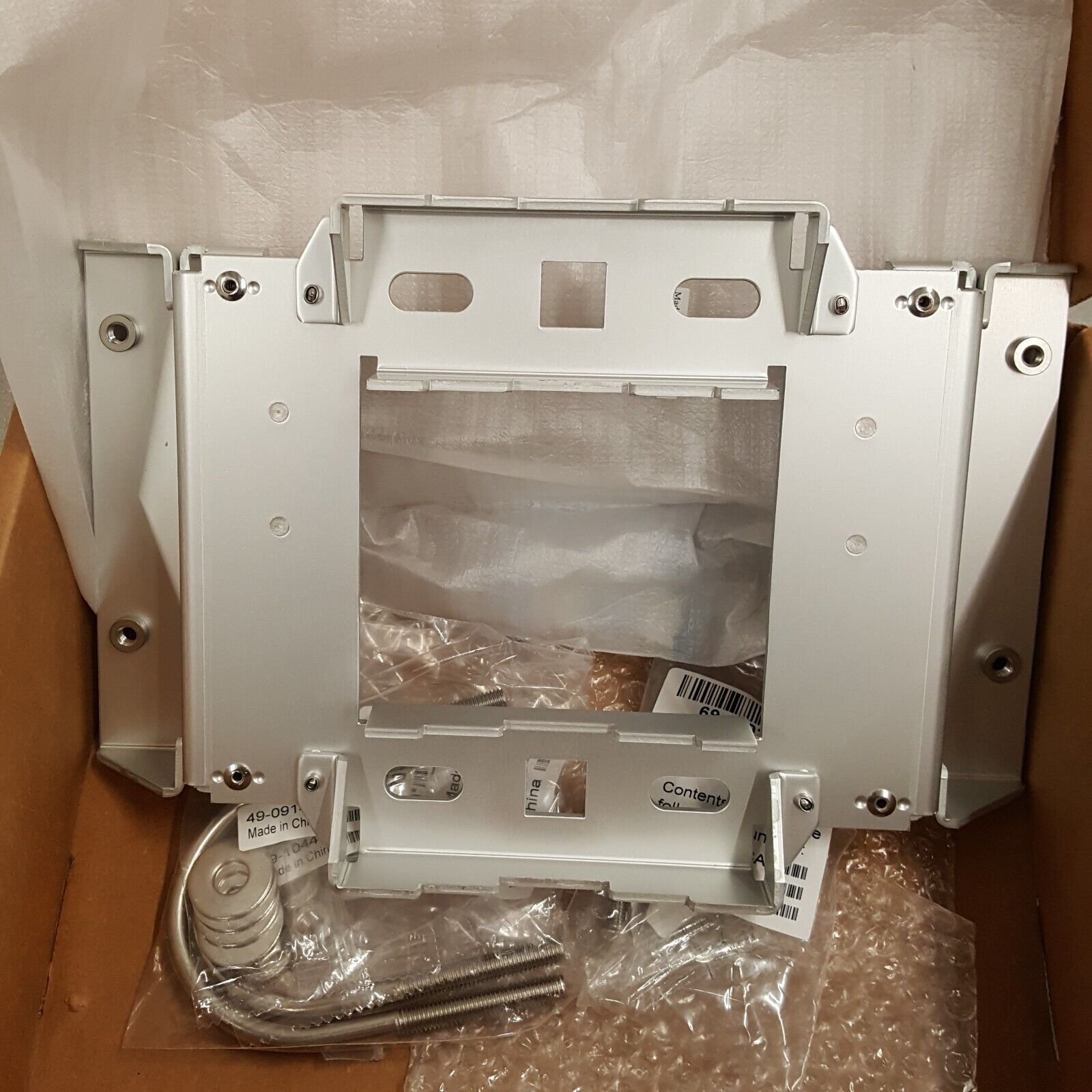 Cisco IW3700 SERIES POLE-MOUNT KIT
