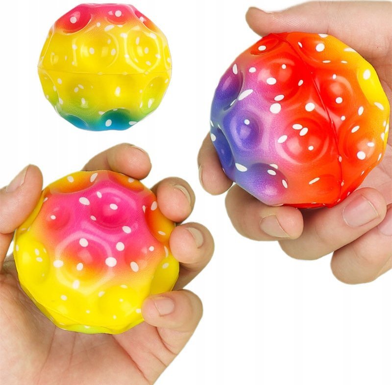 Piłeczka wysokich lotów 12/disp 012737 92679