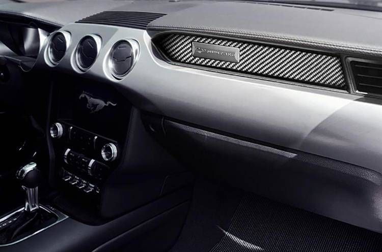 MTuning Okleina carbonowa deski rozdzielczej Ford Mustang 15-19