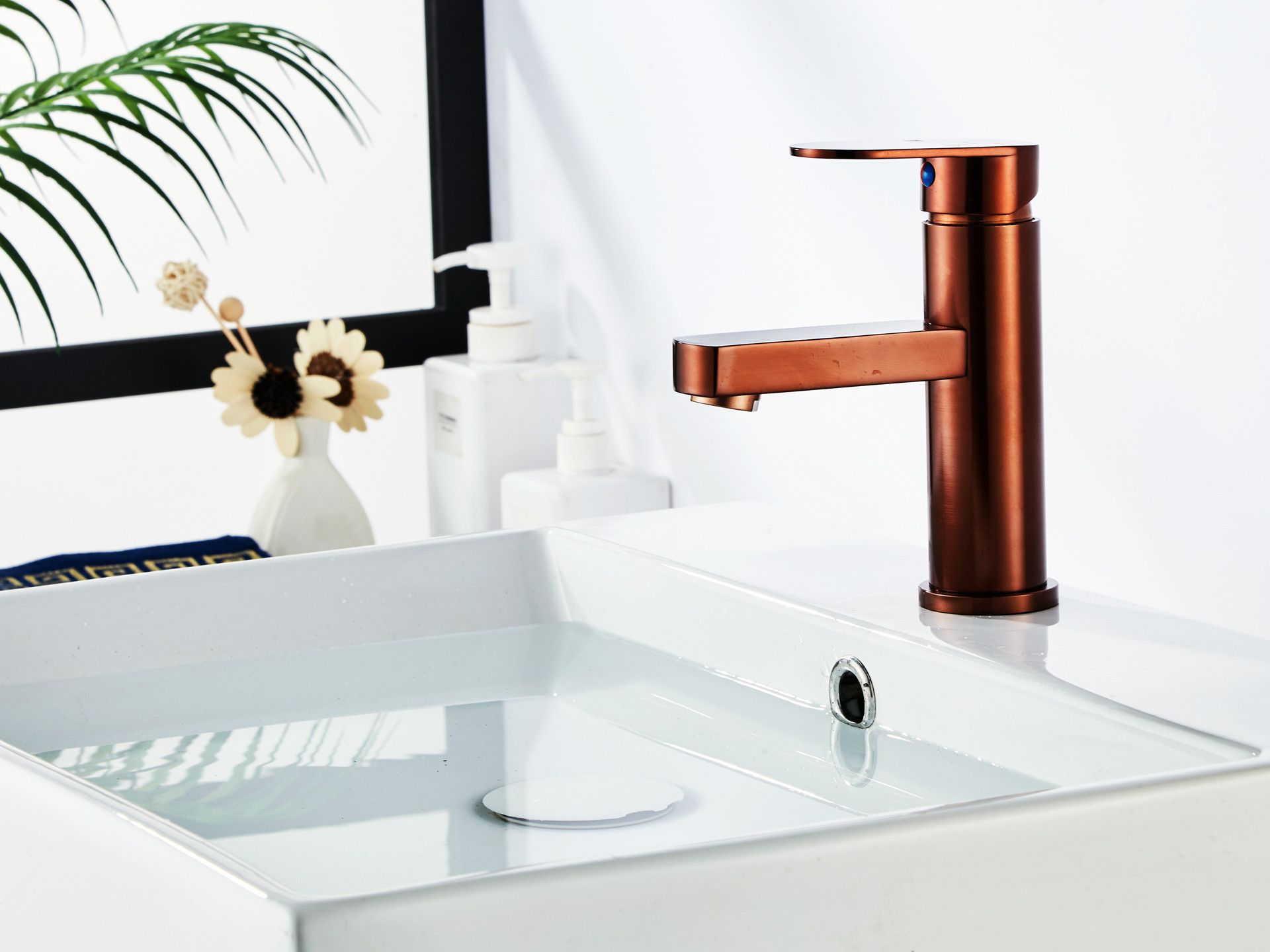 Bateria umywalkowa Toule stojąca brąz (kralaz_16_redgold_7602)