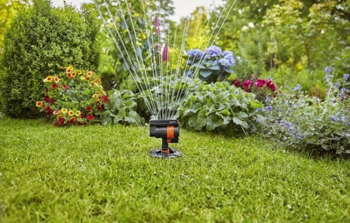 Gardena GARDENA Pipeline Square Sprinkler (black/orange)