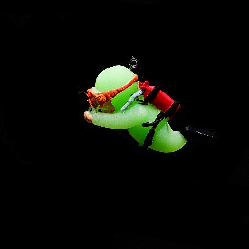 OZDOBA Nurek pływający po akwarium ŚWIECI W NOCY