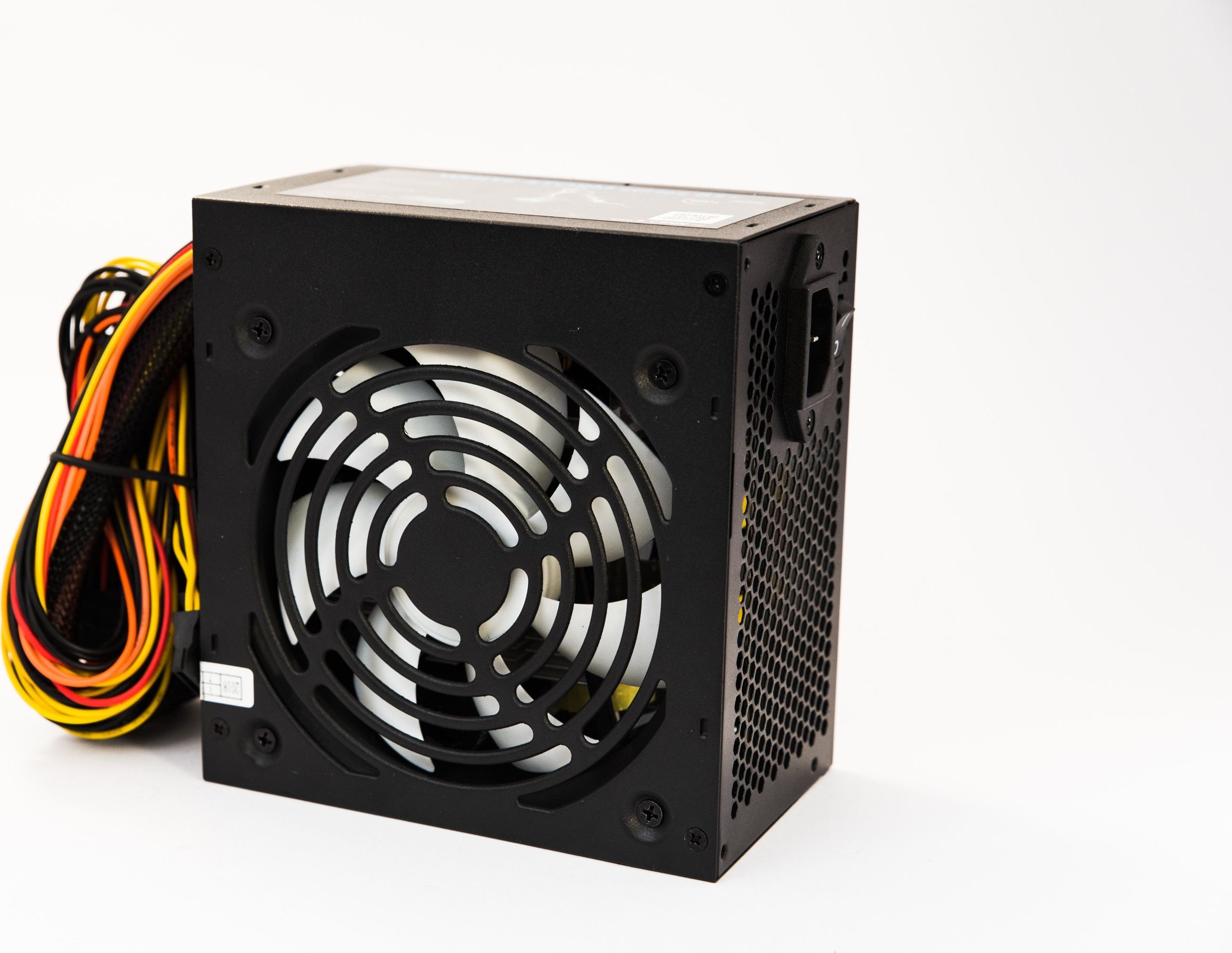 Zasilacz 1stCOOL White Storm 700W (ECP-700A-12-85)