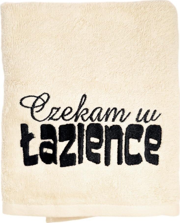 Ręcznik beżowy. Czekam w łazience