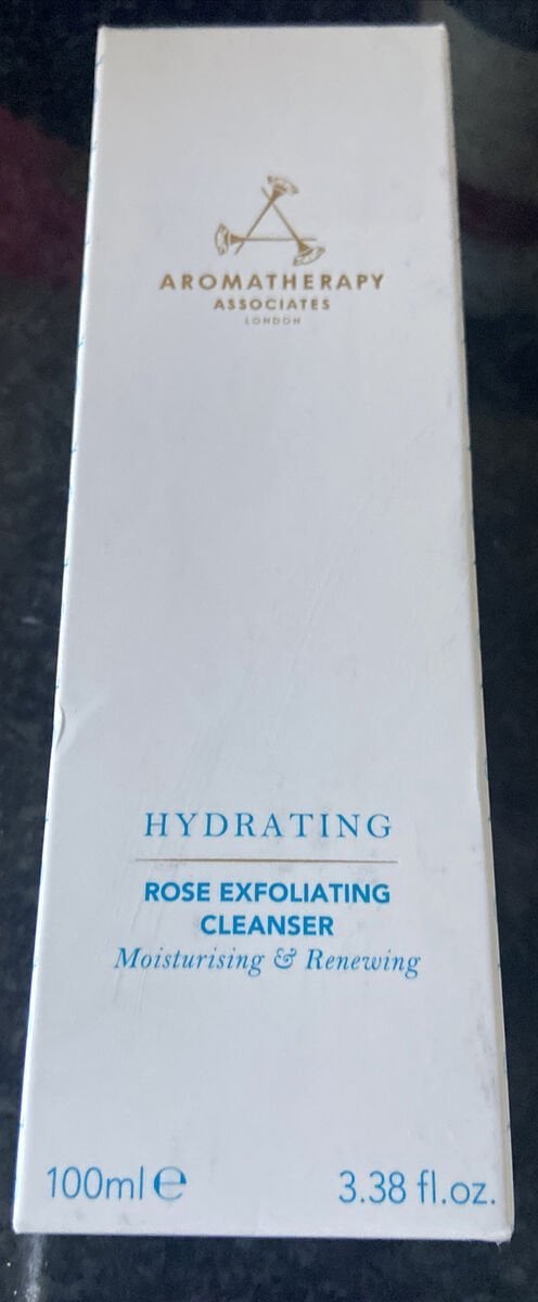 Aromatherapy Associates Aromatherapy Associates, Hydrating Rose, Exfoliating Cleanser, 100 ml For Women
