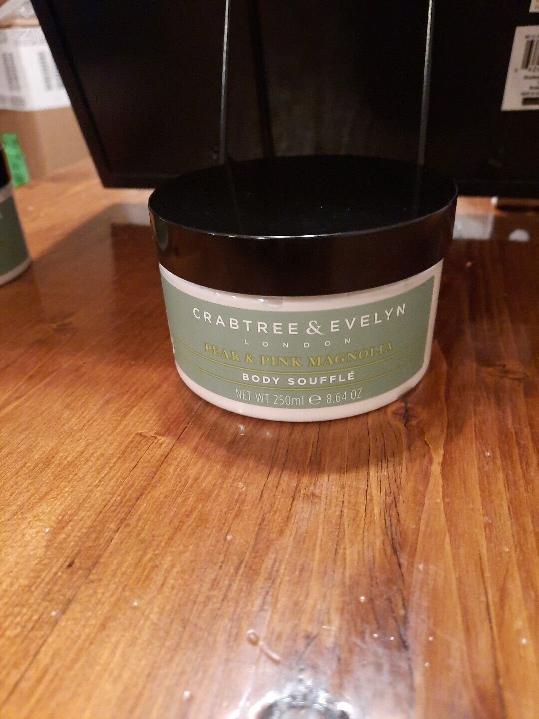 Nina Ricci Crabtree & Evelyn, Pear & Pink Magnolia, Hydrating, Body Souffle, 250 g For Women