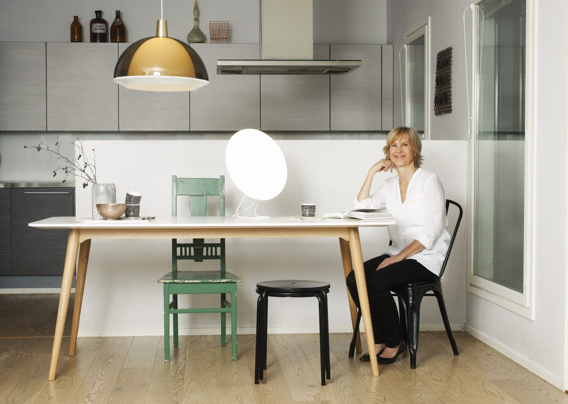 INNOLUX RONDO LED 400 Lampa antydepresyjna, z oświetleniem LED bez UV, 50 000 h