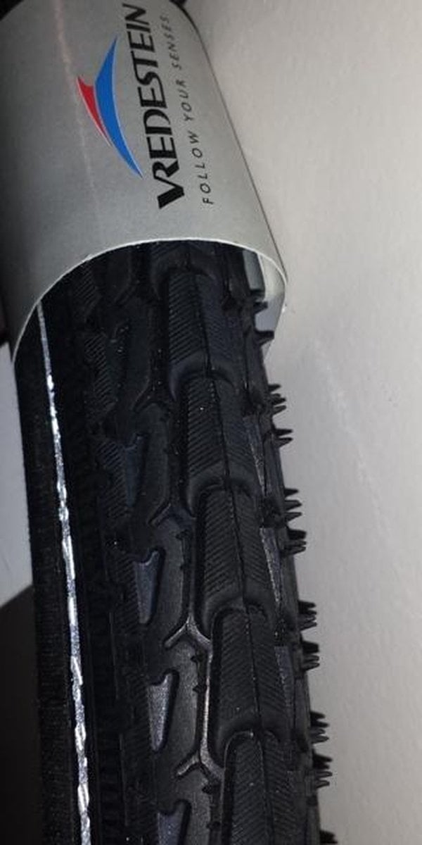 Vredestein Opona miejska/trekking/e-bike VREDESTEIN Superior E, 28x1.5/8x1.3/8 (37-622), Drut, Wkładka antyprzebiciowa, Czarna + Refleks (NEW)