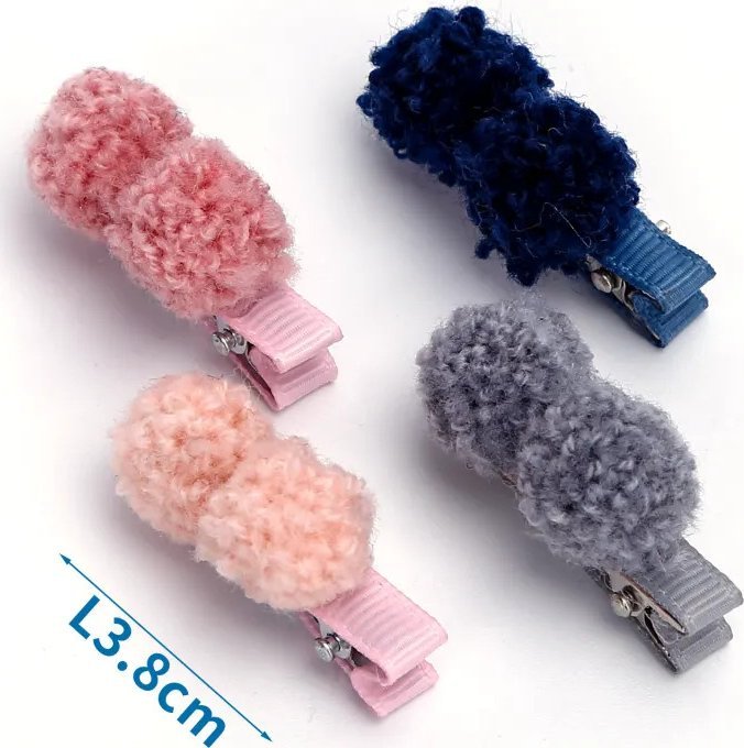 Nobleza Spinka do włosów z dwiema pluszowymi piłeczkami Spinka do włosów z dwiema pluszowymi piłeczkami