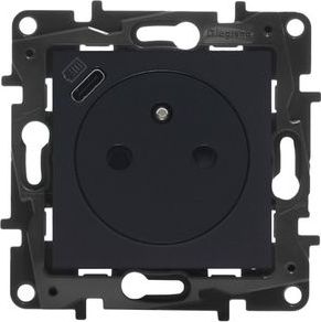 Legrand Niloe Step - gniazdo zasilające 2P+Z z USB typu C umieszczonym w plakietce, zaciski automatyczne, z przesłoną- kolor czarny 863538