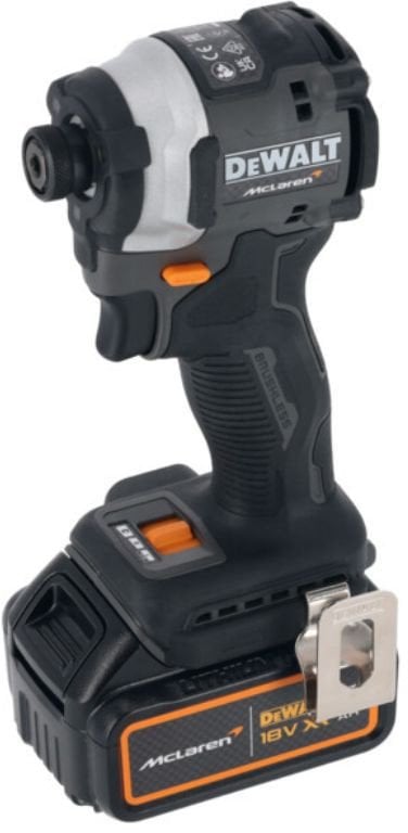 IMPACT DRIVER CD. DCF85MM2T-QW 18V 2X4AH