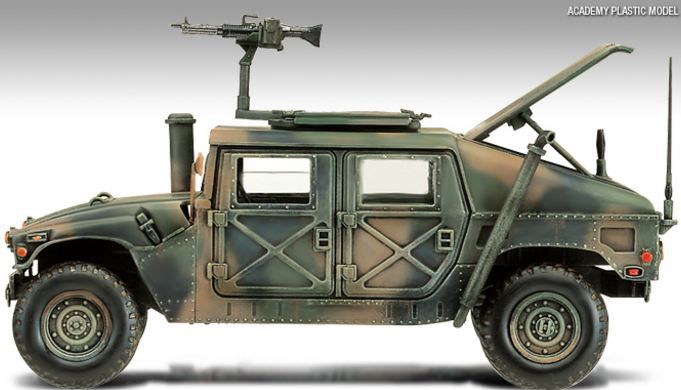 Academy M1025 Armored Carrier (13241)