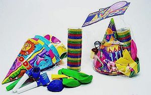 GoDan -Zestaw Bal duzy (4czapeczki, 4 trabki, 4 balony, 1 rolka serpentyny) GoD - 5905548903200