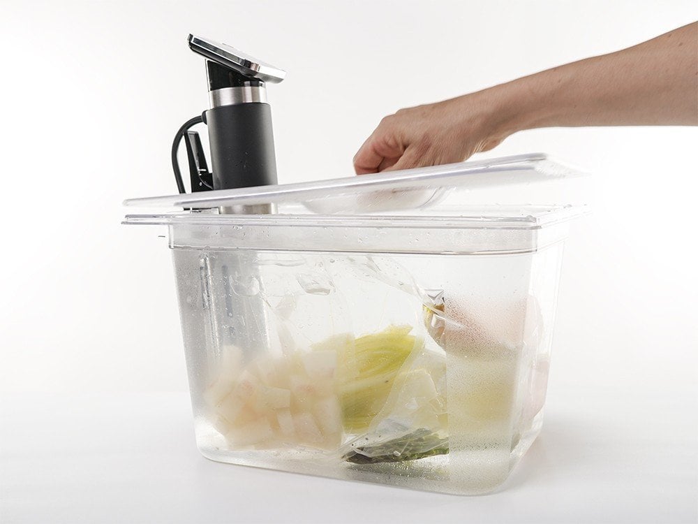 NOONIE - Pojemnik GN 1/2 z pokrywą