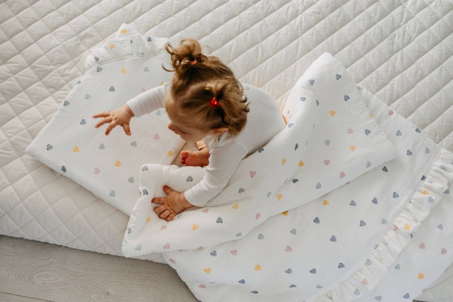 Pościel bawełniana, muślinowa 80x100cm - Serduszka Kolorowe