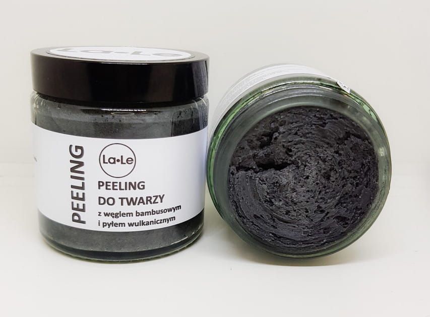 La-le Peeling do Twarzy z Węglem Bambusowym i Pyłem Wulkanicznym 120 ml