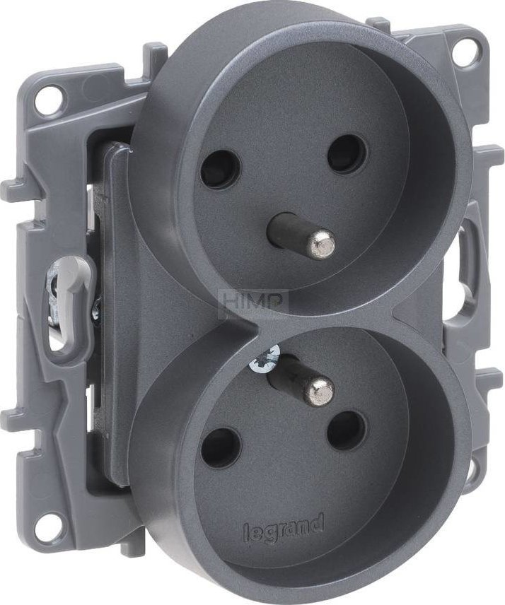 Legrand Niloe Selection Gniazdo 2 x 2p+z do ramek wielokrotnych (z przesłoną, zaciski śrubowe) stal 762342