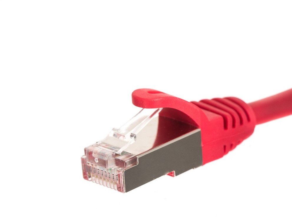 NetRack patchcord RJ45, osłonka zalewana, kat. 5e FTP, 15m czerwony