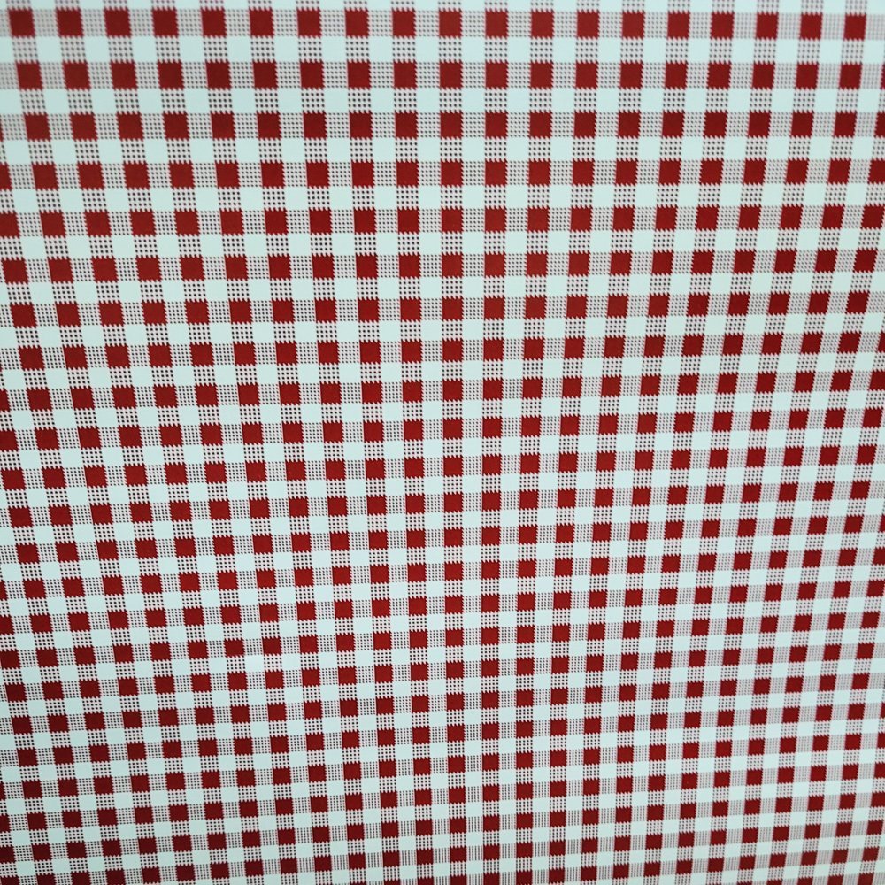 Papier kratka do prezentów 57cmx20m 20m354