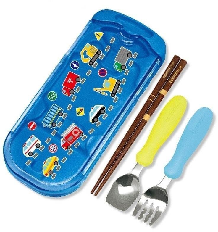 Sztućce z pałeczkami w etui