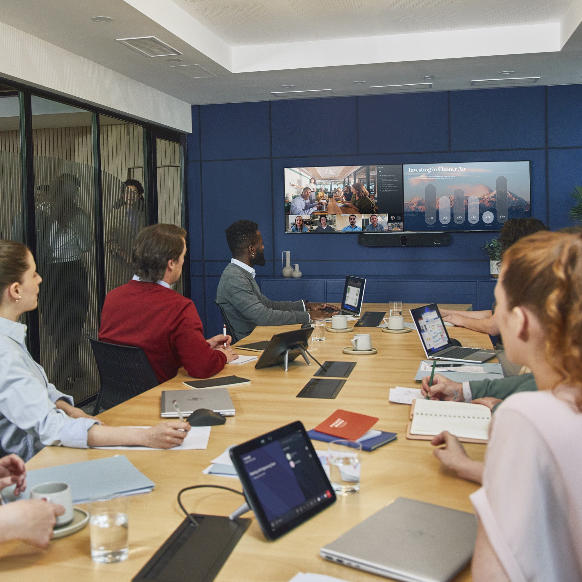 Kamera internetowa Poly Wideobar Studio X72 All-in-One bez łączności radiowej i kabla zasilającego TAA