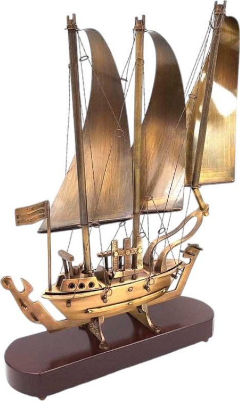 Giftdeco Duży Okręt mosiężny na podstawie drewnianej - 38cm