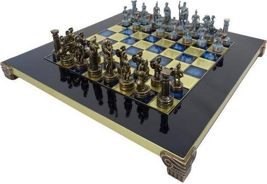 Upominkarnia Ekskluzywne szachy mosiężne - okres grecko-rzymski S3BBLU 28x28cm