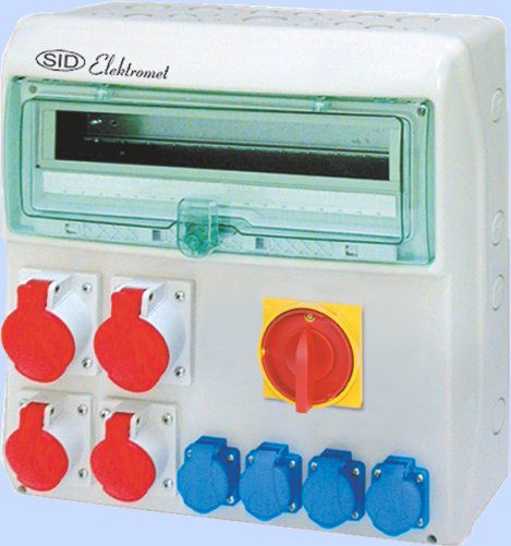 Elektromet Rozdzielnica RSS-05 z rozłącznikiem 0-1 100A okienko 18 mod 2x32A 3P+N+Z 400V 2x16A 3P+N+Z 400V 4x16A 2P+Z 250V IP44 (942055)