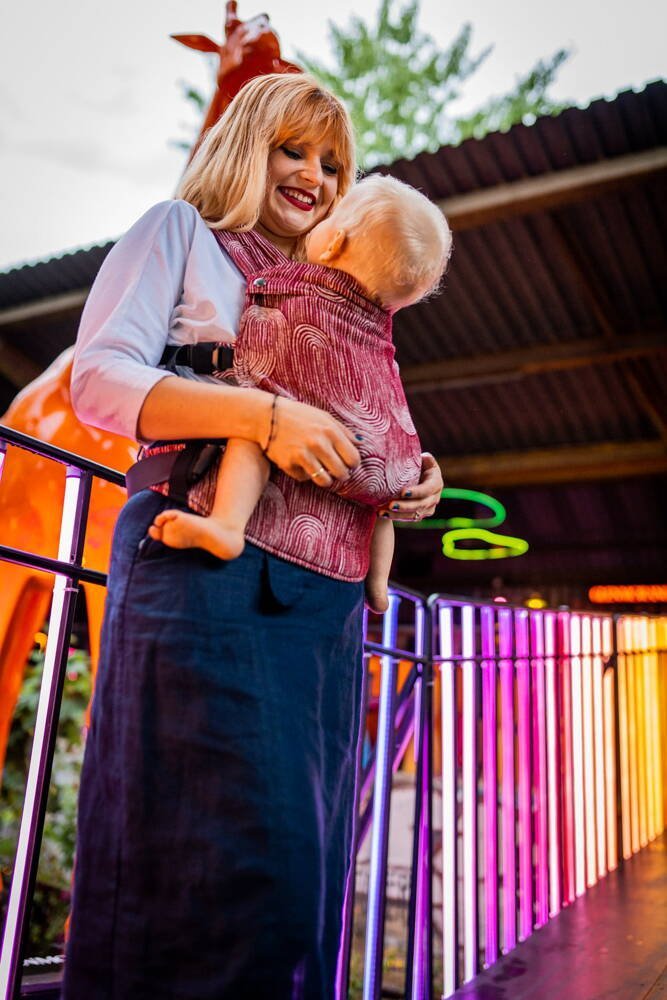 Nosidełko regulowane Qusy - Sand Stories Polka Tencel Regulowane