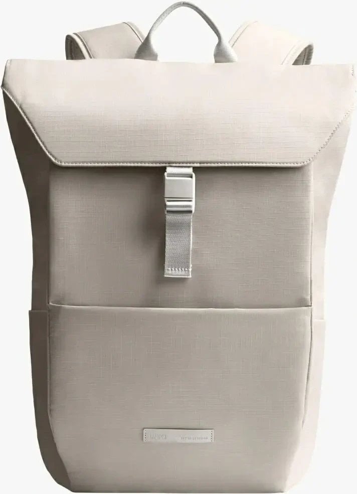 UNIQ Arden RPET 24L beige backpack