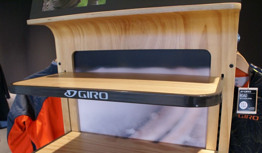 Giro Półka na buty GIRO SLATWALL SHELF metalowa z drewnianym wykończeniem 4 szt. spacewall