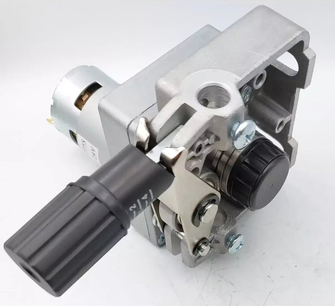 Dedra Podajnik drutu z silnikiem kpl.