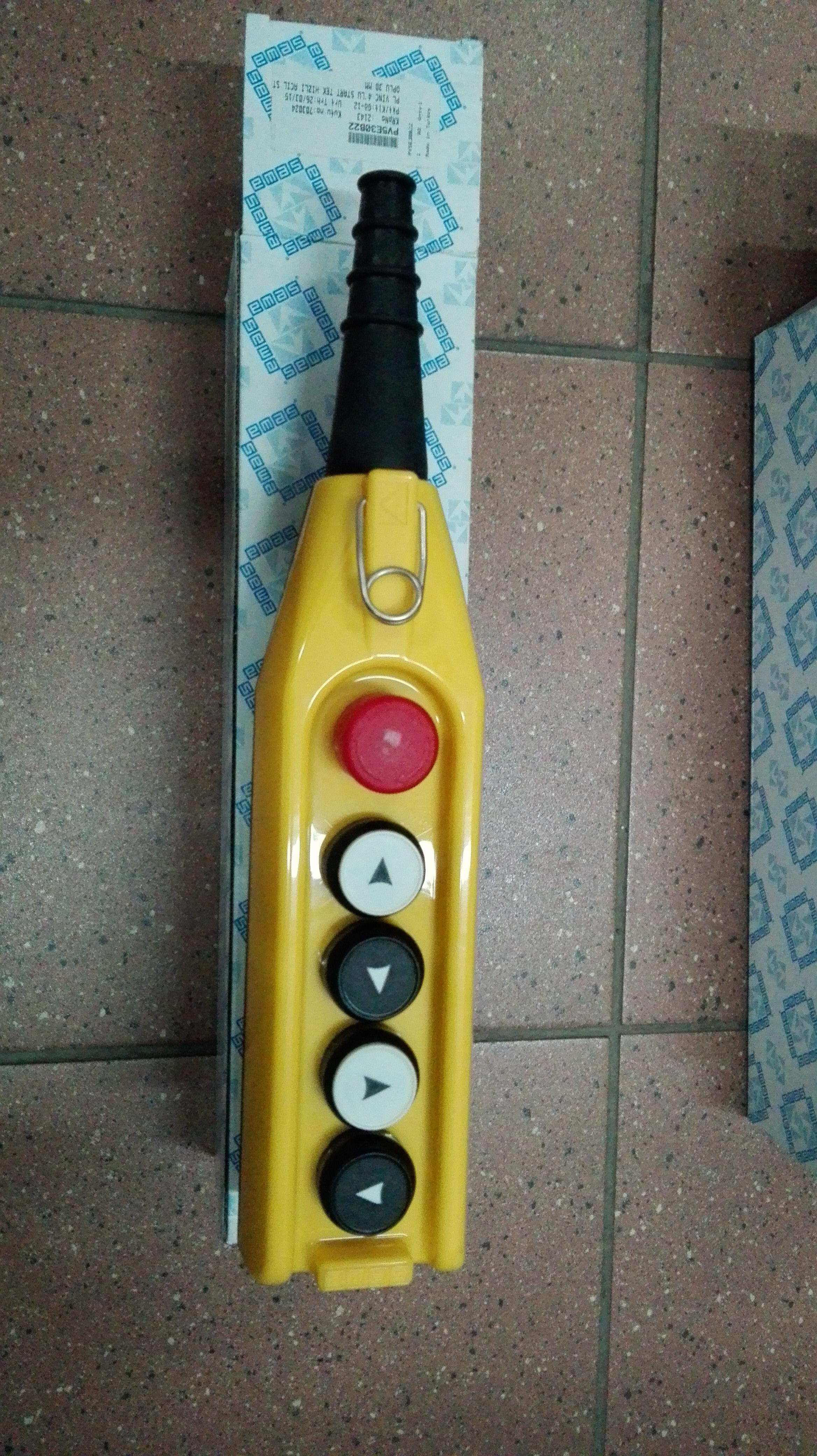 Promet Kaseta sterownicza 5 przycisków przycisk awaryjnego stopu 30mm jedna/dwie prędkości - PV5E30B42