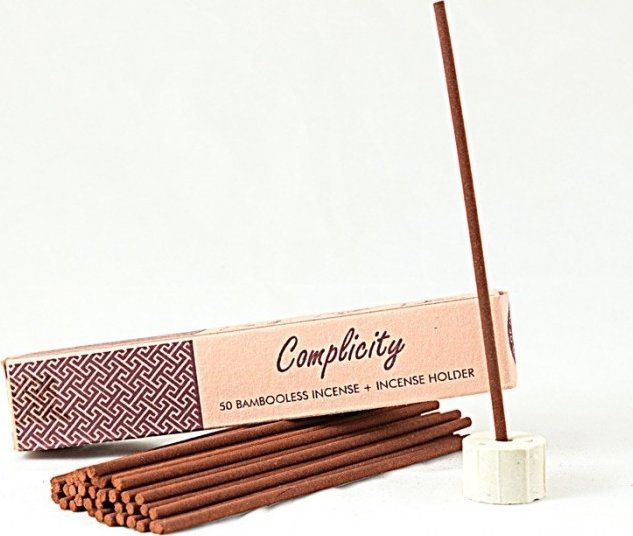 Song of India Complicity Nie zawierające bambusa kadzidła indyjskie z ceramicznym stojakiem 50 szt.