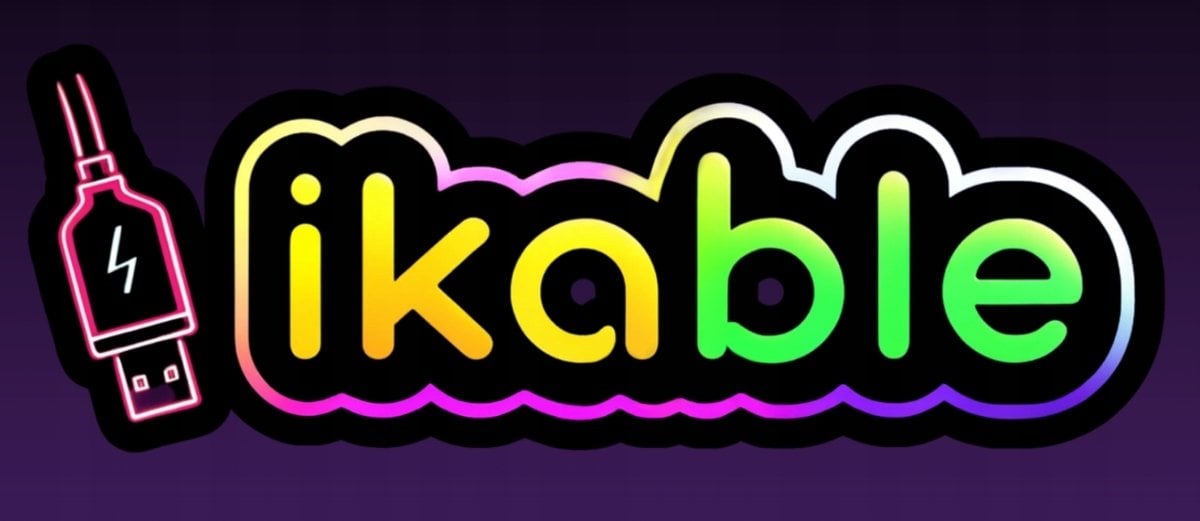 Etui Nimmy Glasses Cool Cat do iPhone 17 czarny