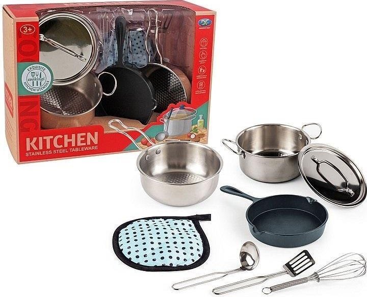 Zestaw garnków metalowych z akcesoriami