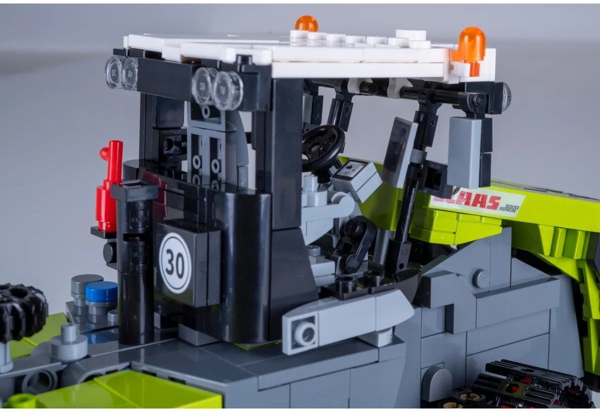 Jamara CaDA Claas Xerion 1:32 Bricks żółty 8+