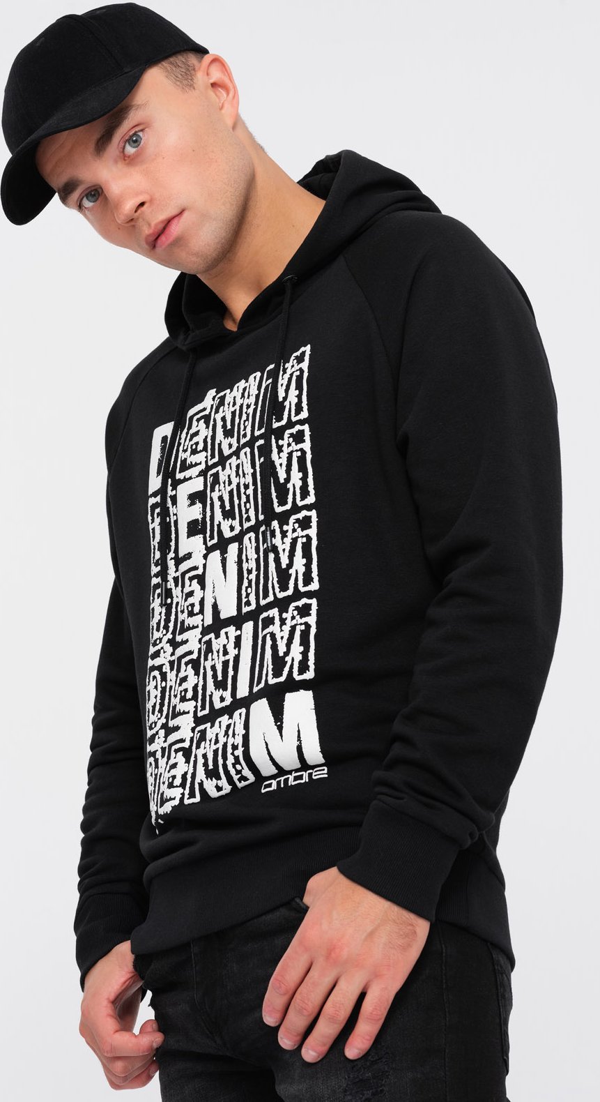 Ombre Męska bluza kangurka nierozpinana z kapturem i nadrukiem - czarna V1 OM-SSPS-0158 XXL