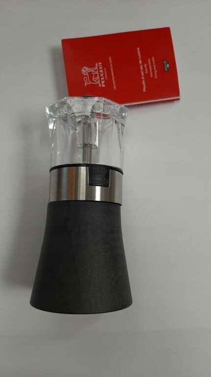 Młynek do przypraw Peugeot Peugeot Oslo salt mill 12 cm graphite wood,stainl.steel,acryl