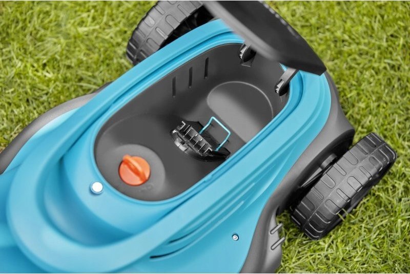 Kosiarka akumulatorowa Gardena GARDENA Cordless Lawnmower PowerMax 30/18V P4A solo, 18V (black/turquoise, without battery and charger, POWER FOR ALL A