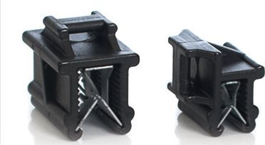 Trytyt Uchwyt do montażu na krawędzi blachy typu PTBLK-C3-S, opk=100szt.