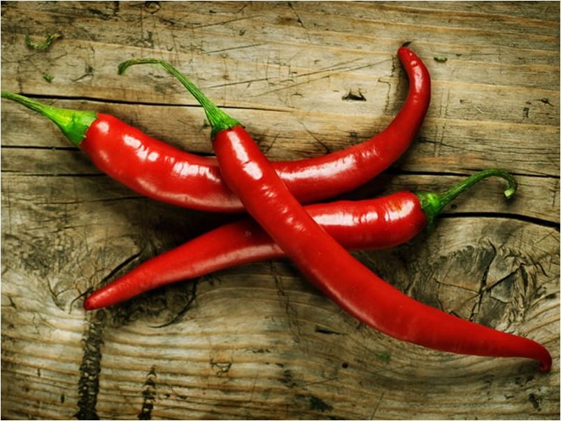 DecoNest Fototapeta - Spicy chili peppers - 400X309