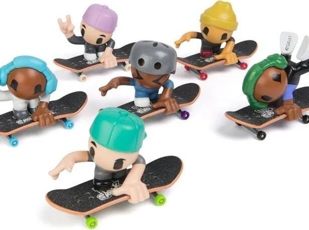 Figurka Spin Master Skate Ekipa Tech Deck- fingerboard z figurką mix